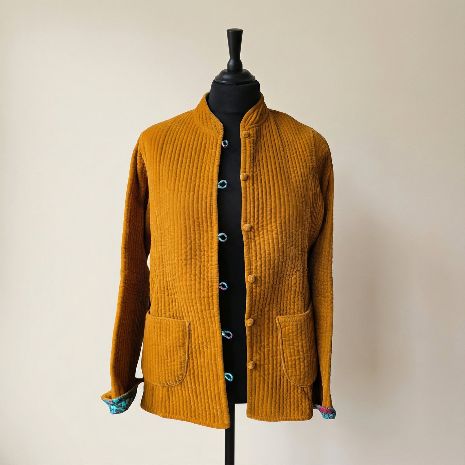 Veste Dhara